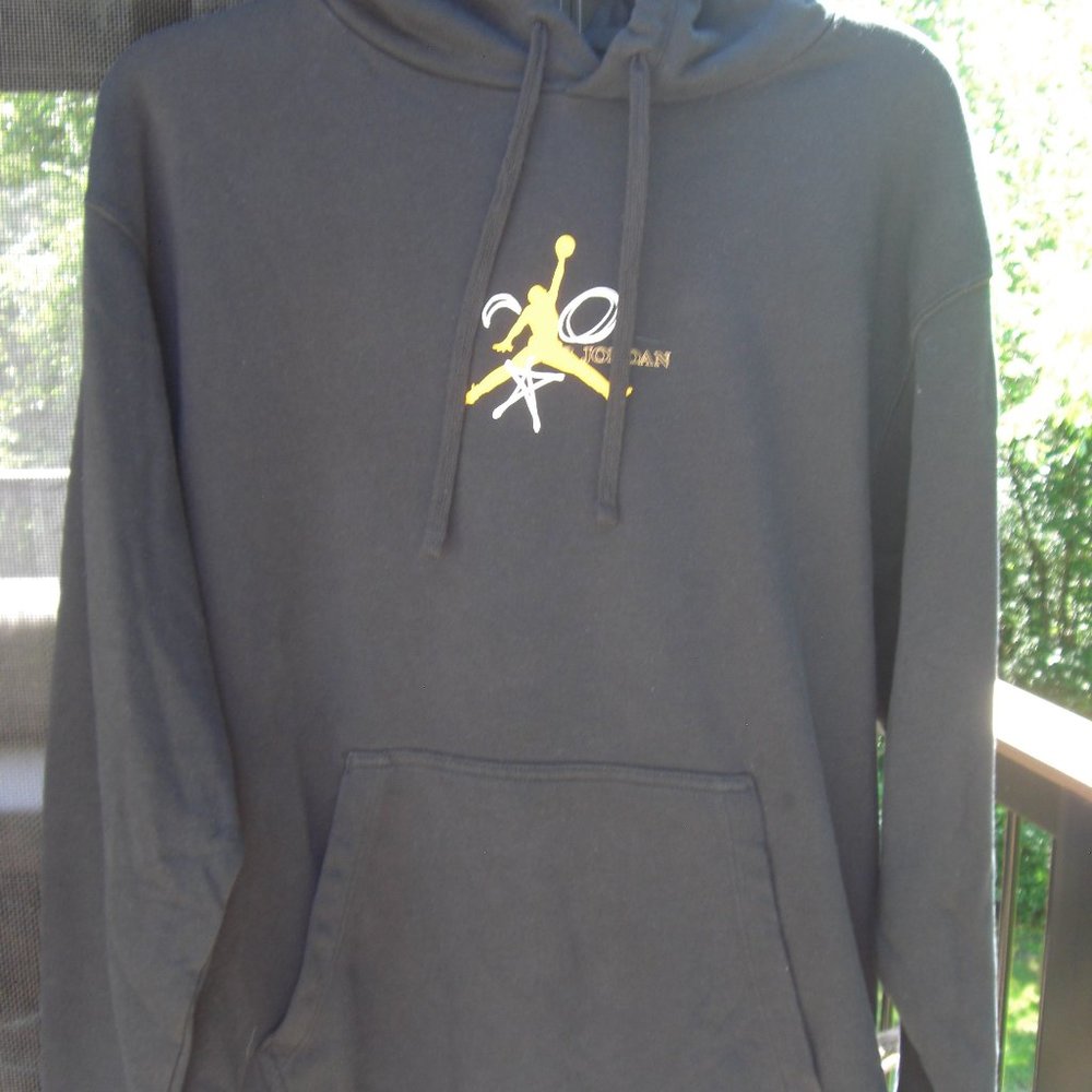 Jordan black & yellow sweatshirt - Size M